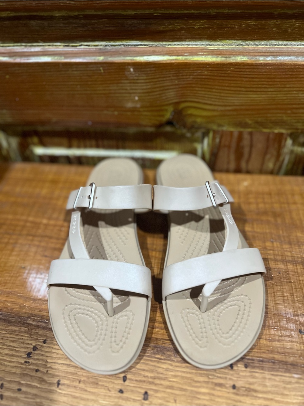 CROCS Women’s Beige Sandals - Picture 6 of 9